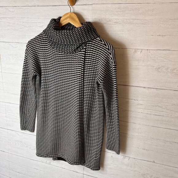 Cabi Sweater Womens Size XXS Black & White Stripe Split Front & Back Turtle Neck - Picture 6 of 16